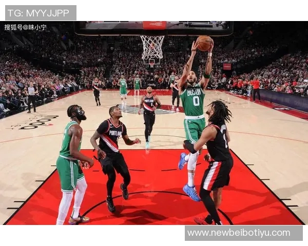 杰伦布朗三节狂砍30分5篮板助力球队进攻势头强劲 杰伦布朗三节狂砍30分5篮板助力球队进攻势头强劲