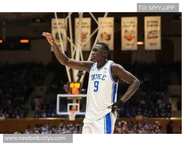 太阳主帅称赞马卢阿奇表现出色反应令人满意展现自信与进步